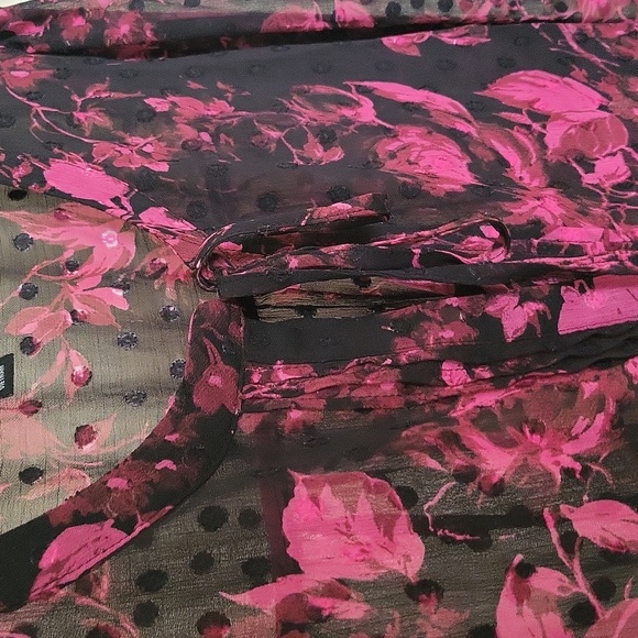 Torrid Swiss Dot Sheer Top - Picture 4 of 4